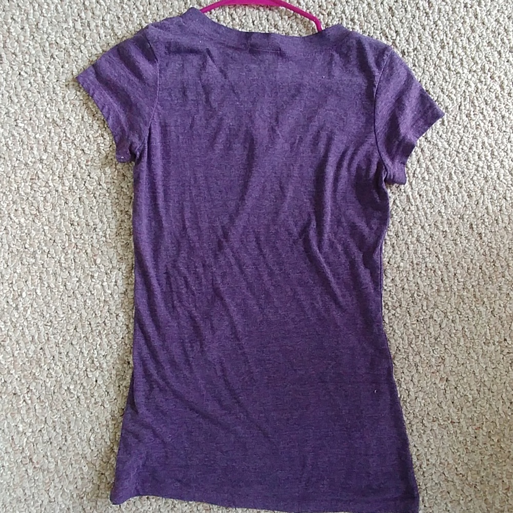 Purple simple tshirt - Picture 2 of 2